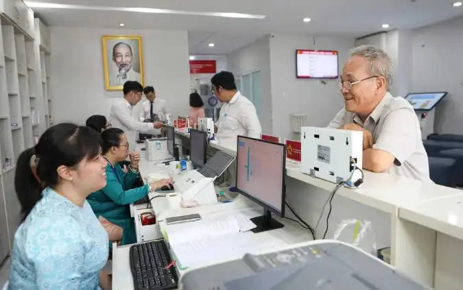 Mỗi năm làm việc, công chức được hưởng trợ cấp bằng nửa tháng tiền lương hiện hưởng