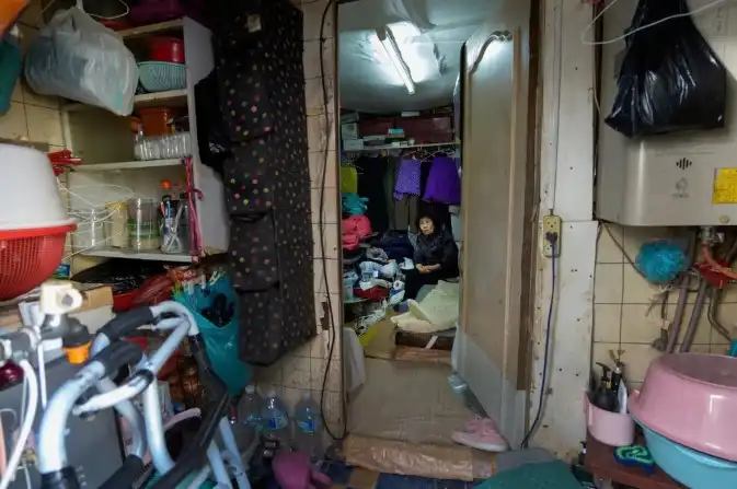 Căn nhà ọp ẹp của bà Lee